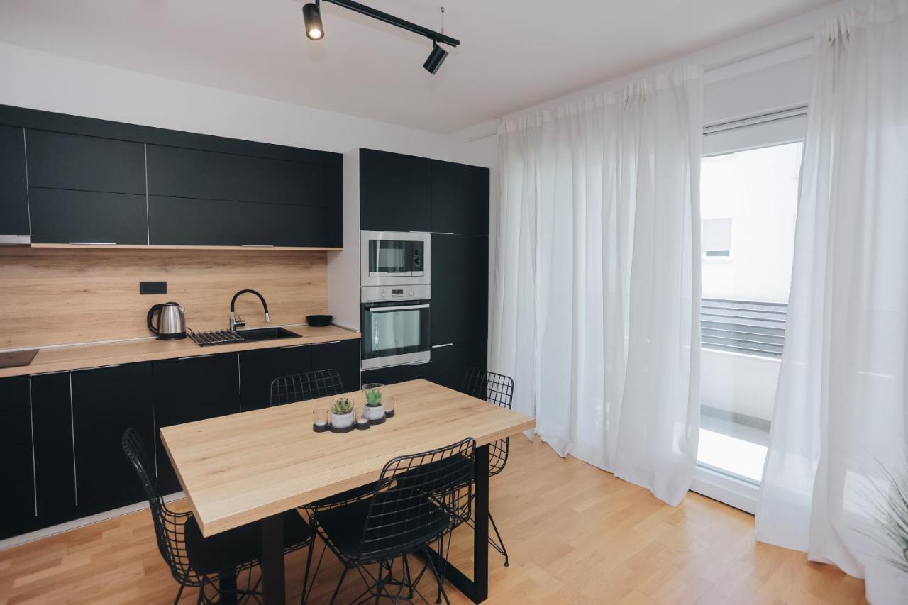 Apartman Tema Appartement Podstrana Buitenkant foto